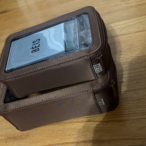 BÉIS Maple Travel Cosmetic Case Set - Picture 6 of 6